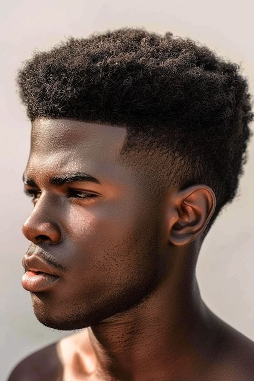 Corte afro Edgar para hombre.