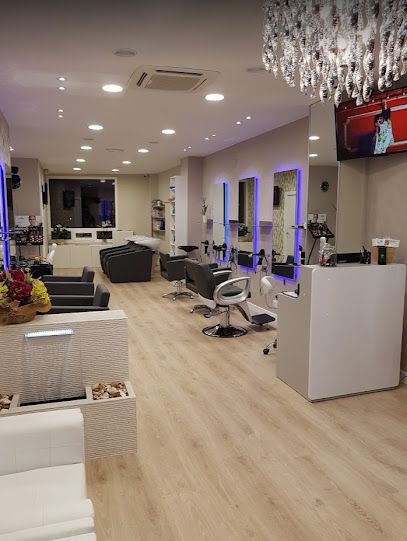 David Rial, Peluquería Avilés