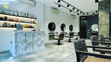 Oscar Blanco Salón Peluquería y Barber Shop