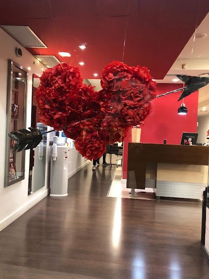 Padis Perruquers. Peluquería, barbería, estética y tratamientos.