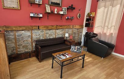 Los Tonsores Barbería