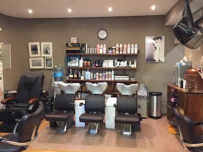 César Naranjo - Peluquería y Estética