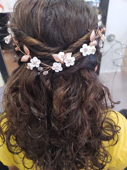 Peluquería & Estética Raquel Cortés estilistas