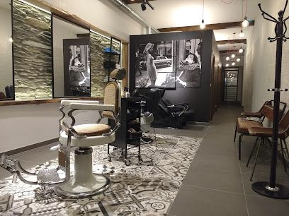Peluquería Barbería OSKAR
