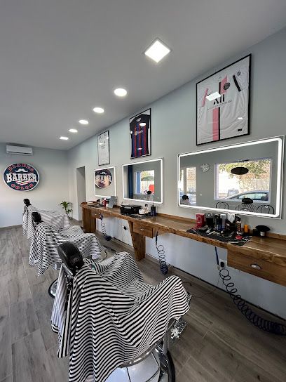 Blades Color Barbershop Amposta