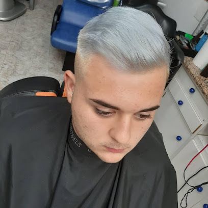 MAX BARBERÍA