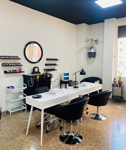 Nurys Ferrer •Peluquería & Estética•