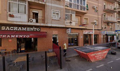 Peluqueria barbería Opera
